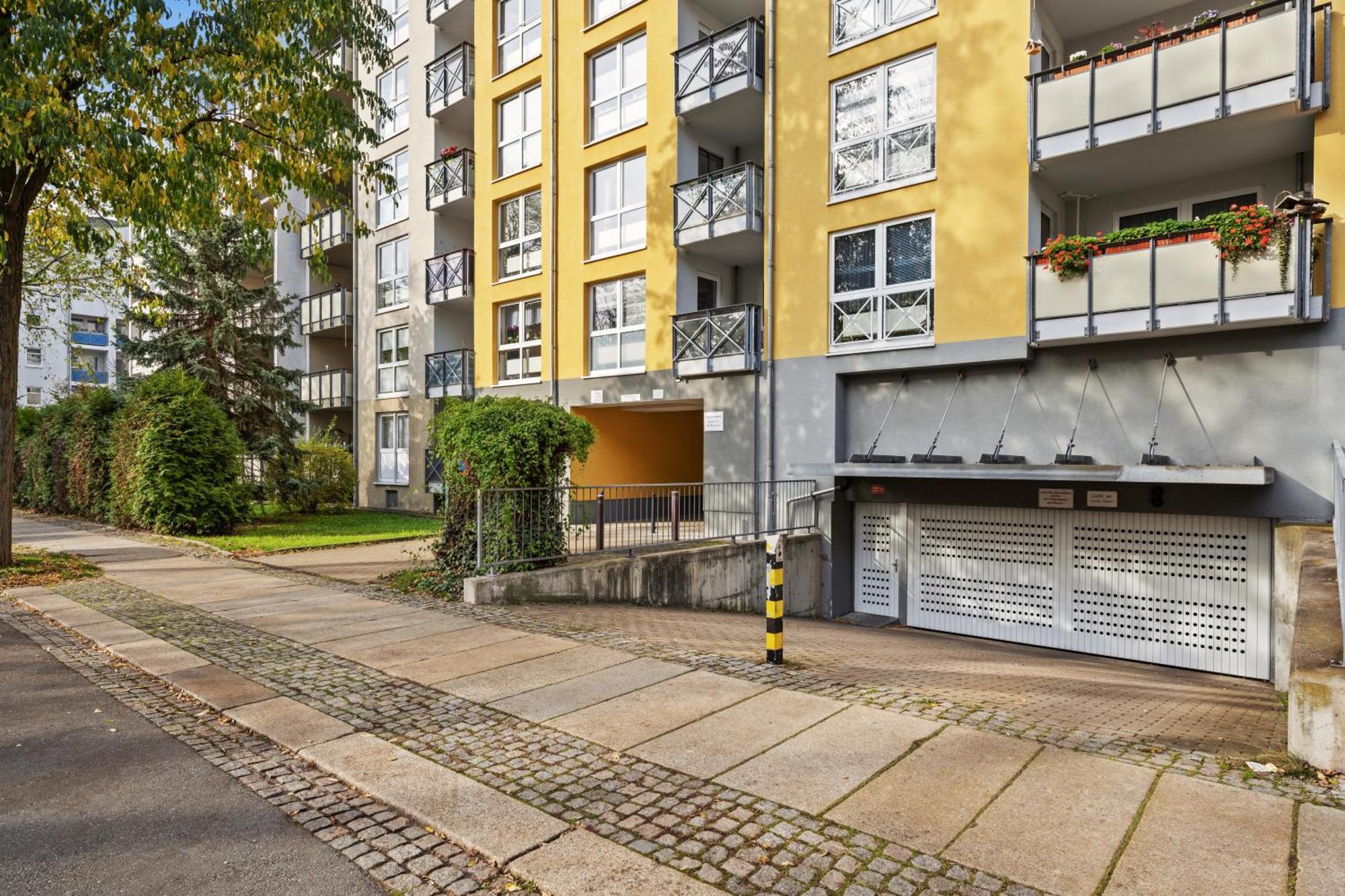 Edler Wohnraum Disney Marvel Studio Mit Balkon, Boxspringbett, Kaffeevollautomat, Lift & Parkplatz Chemnitz Luaran gambar
