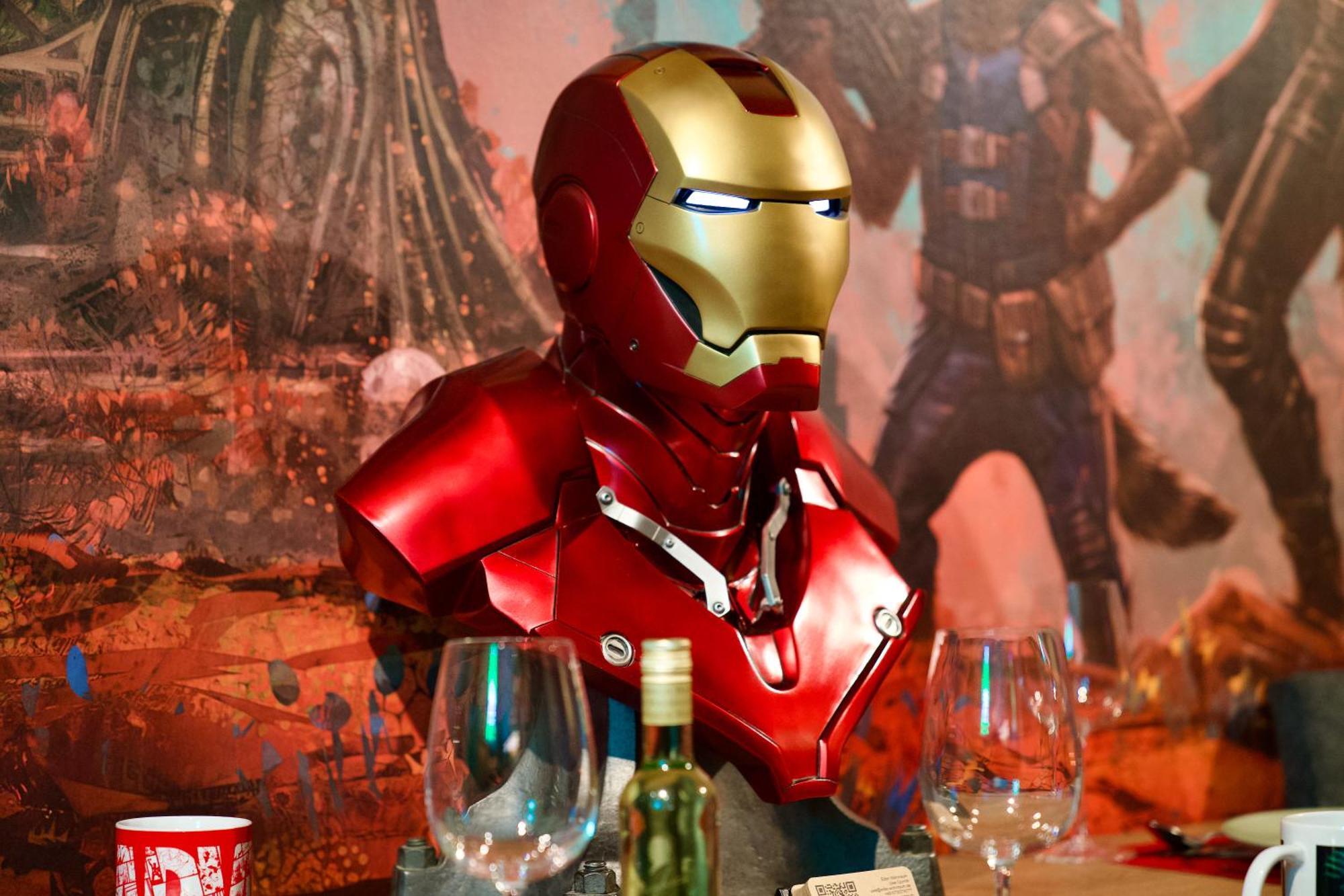 Edler Wohnraum Disney Marvel Studio Mit Balkon, Boxspringbett, Kaffeevollautomat, Lift & Parkplatz Chemnitz Luaran gambar