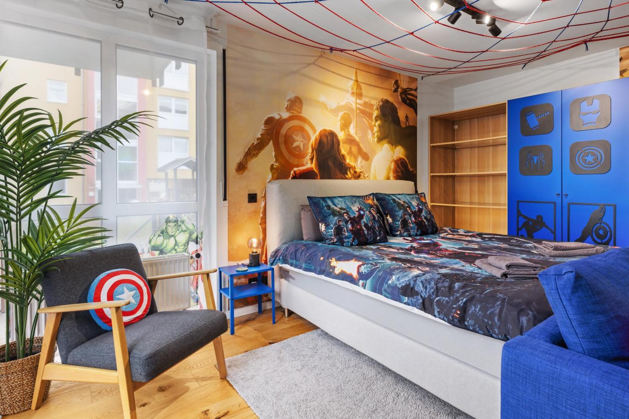 Edler Wohnraum Disney Marvel Studio Mit Balkon, Boxspringbett, Kaffeevollautomat, Lift & Parkplatz Chemnitz Luaran gambar