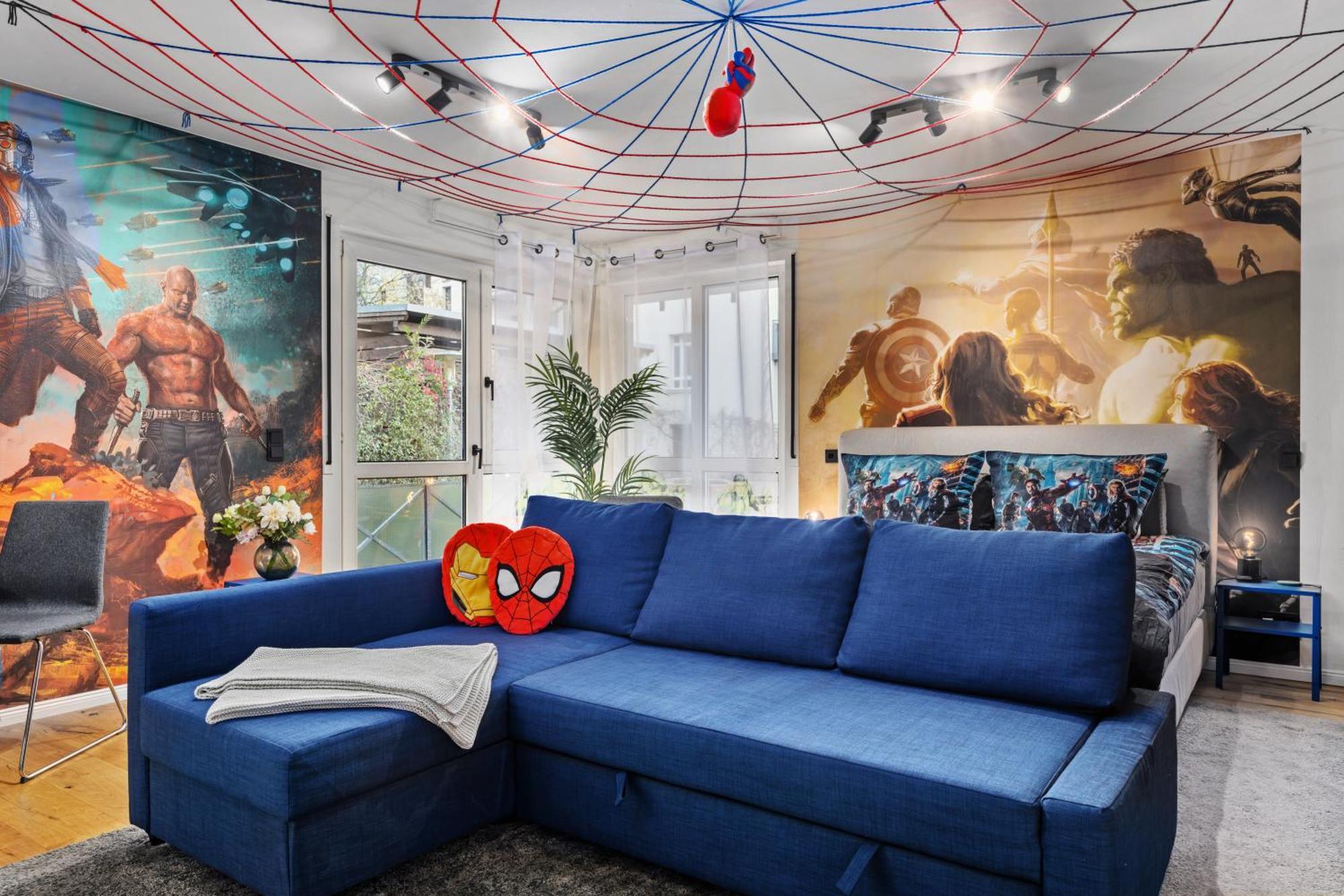 Edler Wohnraum Disney Marvel Studio Mit Balkon, Boxspringbett, Kaffeevollautomat, Lift & Parkplatz Chemnitz Luaran gambar
